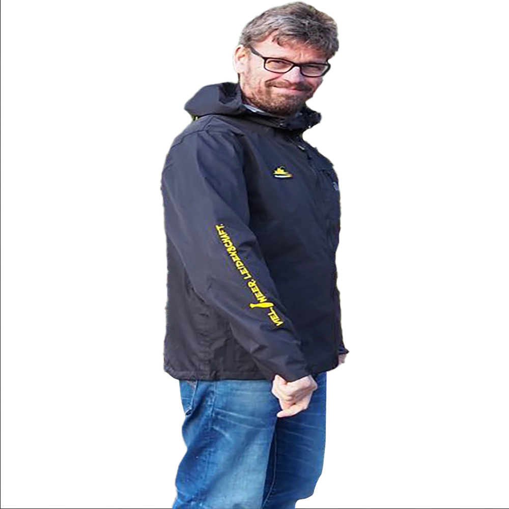 Viel.Meer.Leidenschaft. Regenjacke mit Kapuze - SCHWARZ